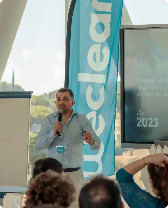 Benoit donnant une conférence EcoApt